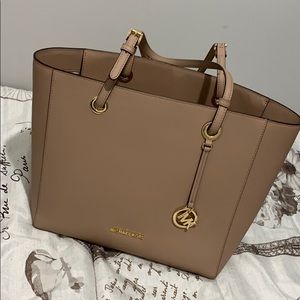 Michael Kors shoulder blush bag